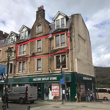 Prime Location Rooms In High Street Форт Уилям Екстериор снимка